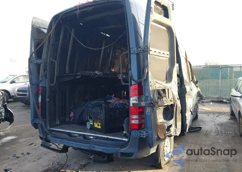 2018 Mercedes-Benz Sprinter 2500 Standard Roof V6 from USA, damaged, VIN WD3PE7CD8JP643190